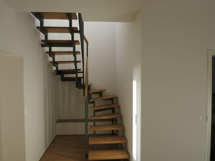 Loft Mit 2 Terrassen - Ruhig&Sonnig Apartman Lipcse Kültér fotó